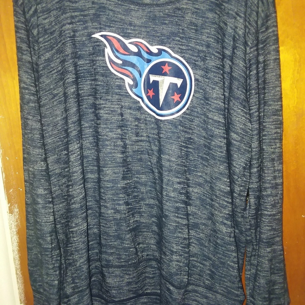 Long sleeve Titans NFL shirt